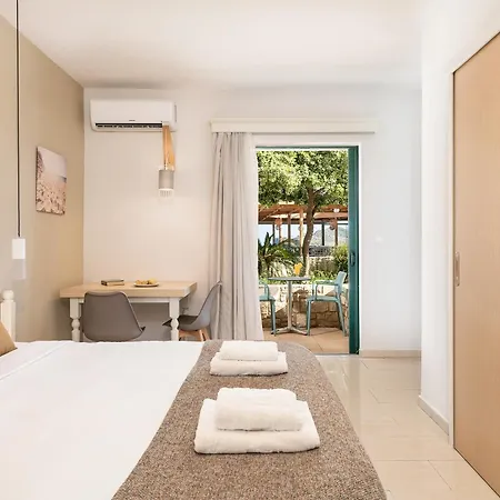 Caldera Village Hotel 4*